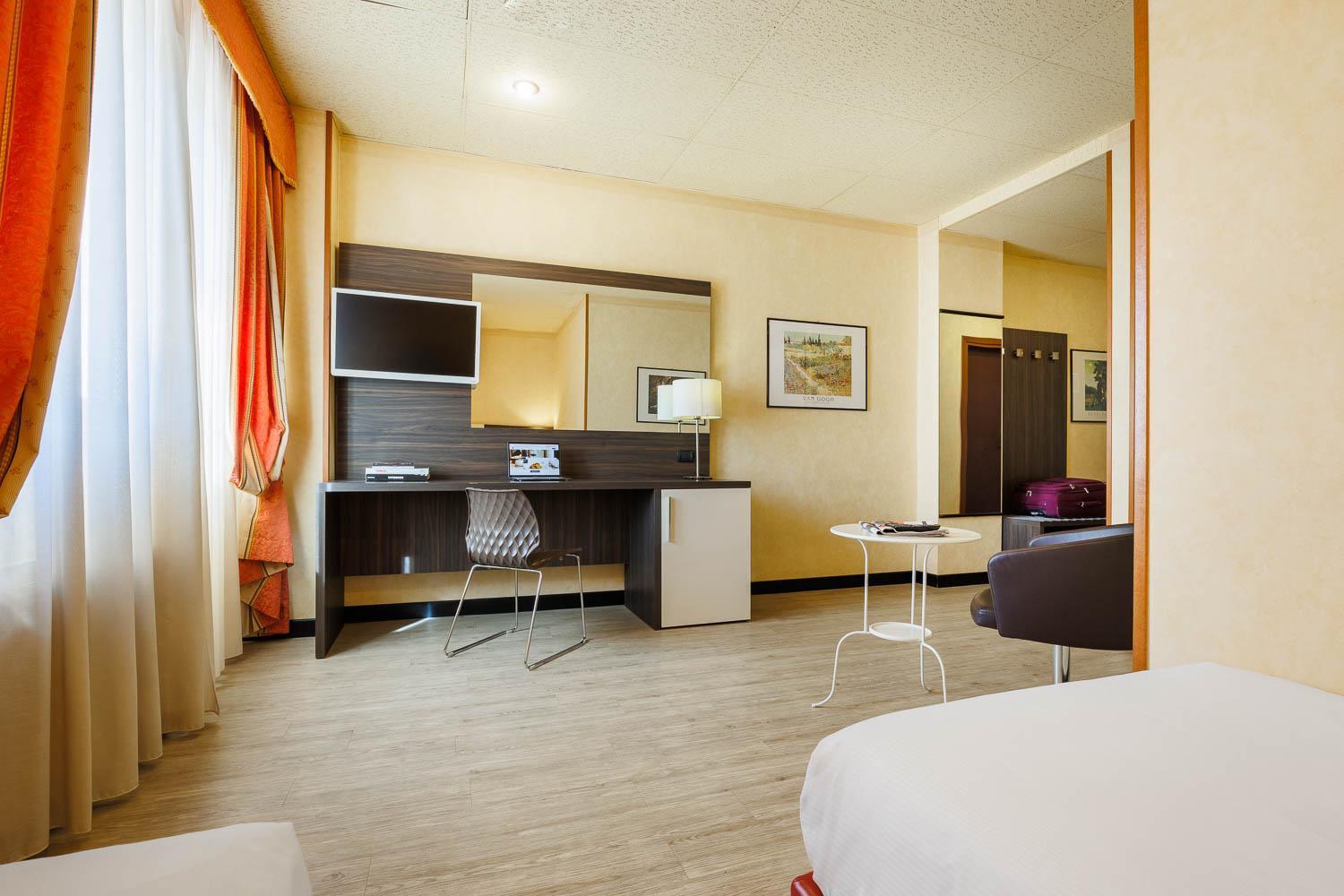 Jr Hotels Bologna Amadeus Luaran gambar